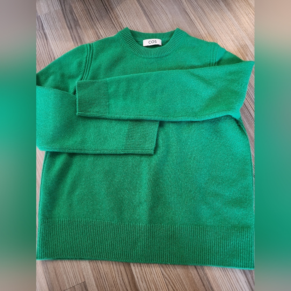 Cos cashmere sweater green small